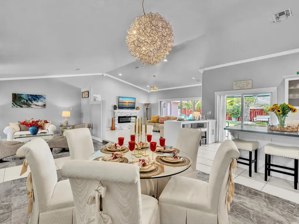 5165 NW 99th Way Coral Springs FL 33076