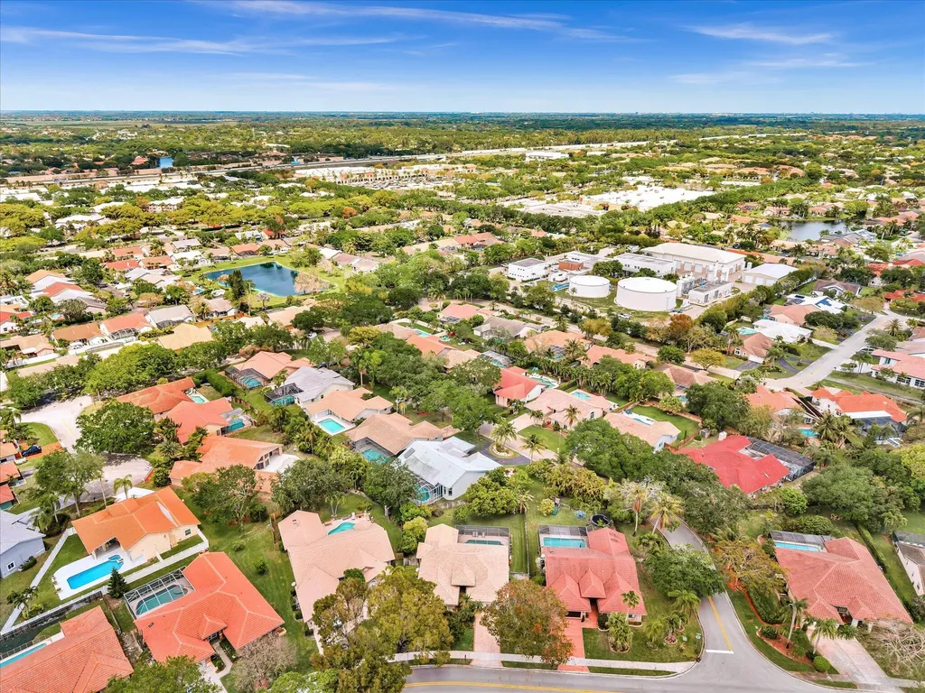 5165 NW 99th Way Coral Springs FL 33076