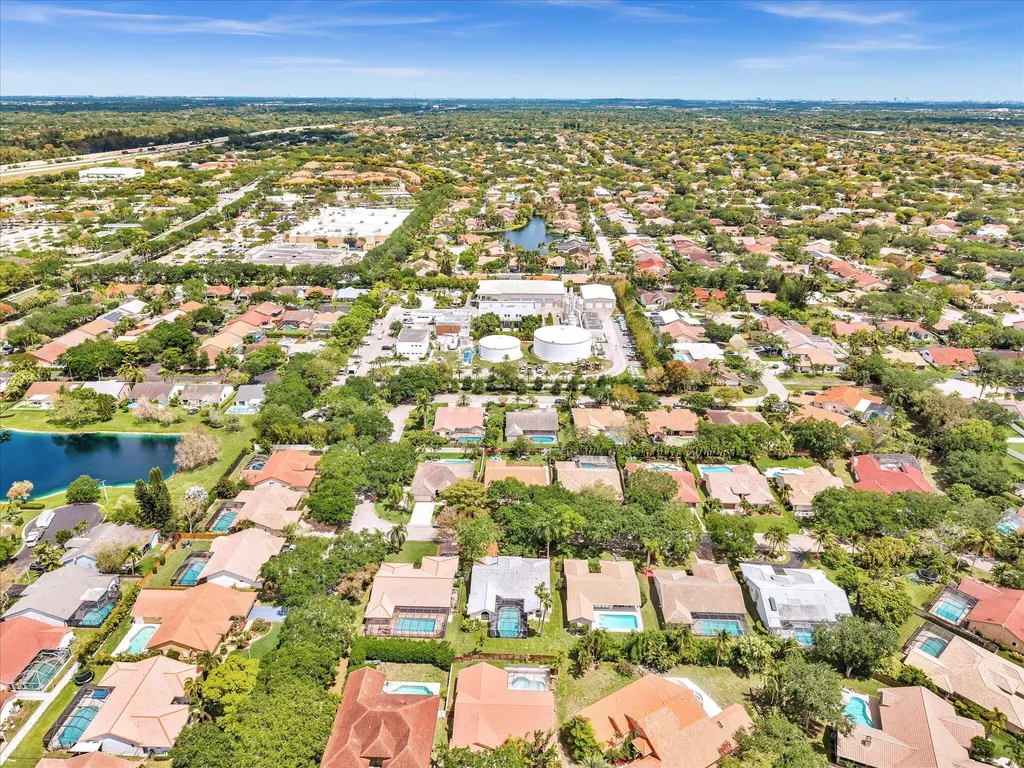 5165 NW 99th Way Coral Springs FL 33076