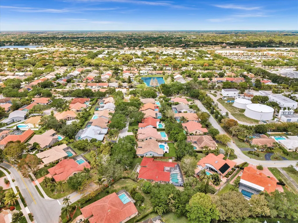 5165 NW 99th Way Coral Springs FL 33076