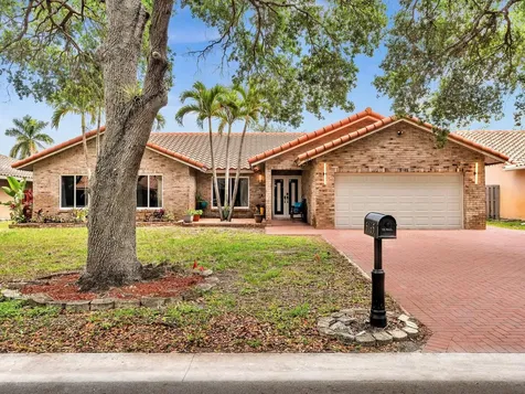 5165 NW 99th Way Coral Springs FL 33076