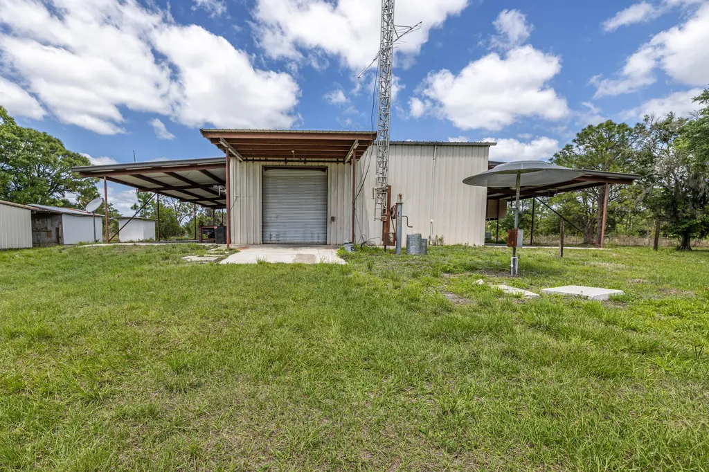 21216 Glades Cut Off Road Port St Lucie FL 34987