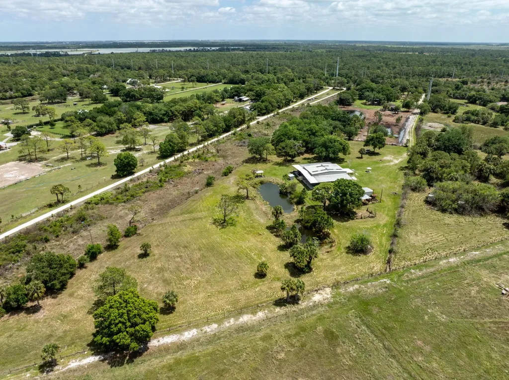 21216 Glades Cut Off Road Port St Lucie FL 34987