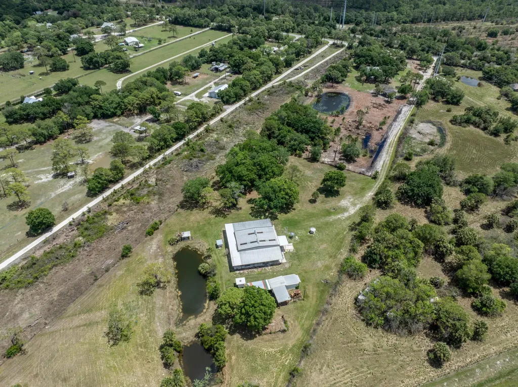 21216 Glades Cut Off Road Port St Lucie FL 34987