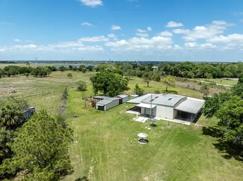 21216 Glades Cut Off Road Port St Lucie FL 34987