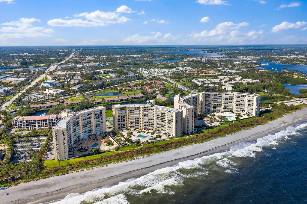 300 Ocean Trail Way Jupiter FL 33477
