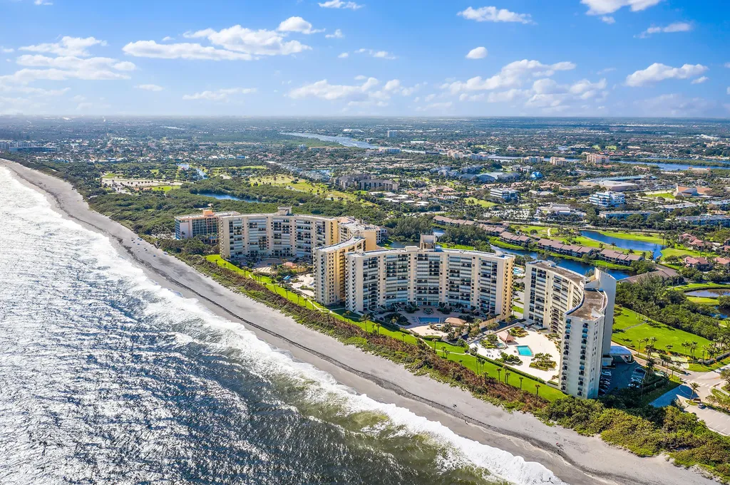 300 Ocean Trail Way Jupiter FL 33477