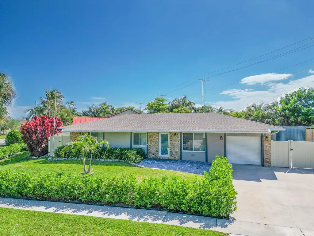 8099 Santa Fe Trail Boca Raton FL 33487