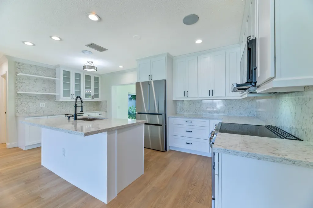 8099 Santa Fe Trail Boca Raton FL 33487