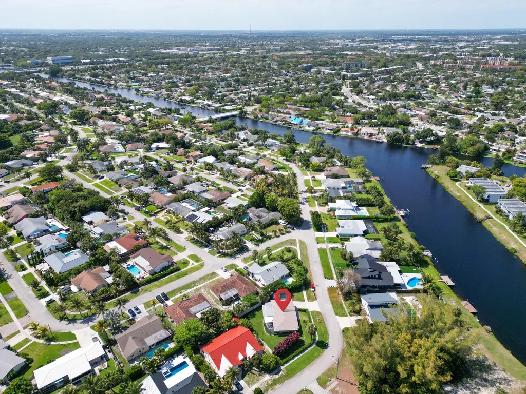 8099 Santa Fe Trail Boca Raton FL 33487