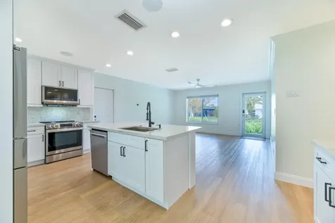 8099 Santa Fe Trail Boca Raton FL 33487