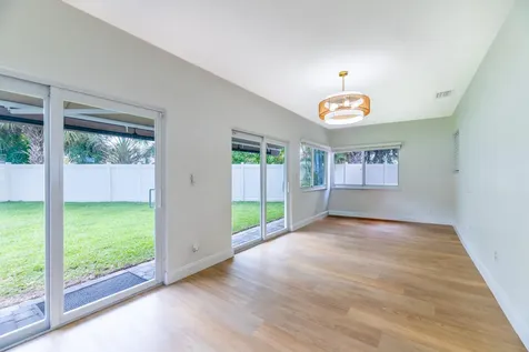 8099 Santa Fe Trail Boca Raton FL 33487