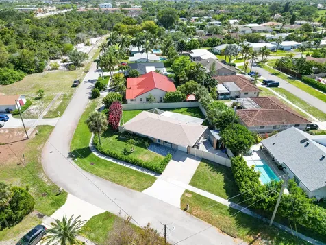 8099 Santa Fe Trail Boca Raton FL 33487