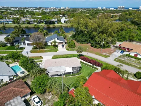 8099 Santa Fe Trail Boca Raton FL 33487