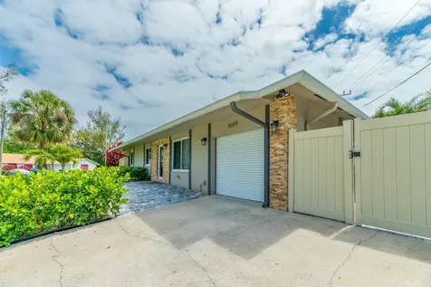 8099 Santa Fe Trail Boca Raton FL 33487