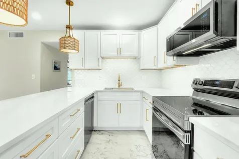 2929 SE Ocean Boulevard Stuart FL 34996