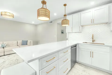 2929 SE Ocean Boulevard Stuart FL 34996