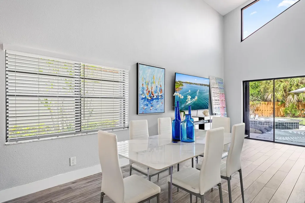 2596 La Cristal Circle Palm Beach Gardens FL 33410