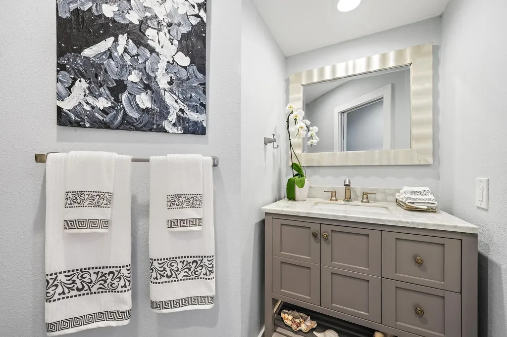 2596 La Cristal Circle Palm Beach Gardens FL 33410