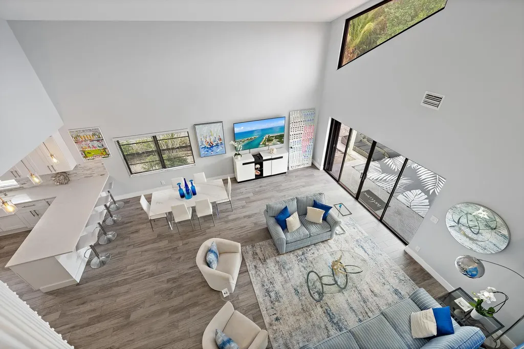 2596 La Cristal Circle Palm Beach Gardens FL 33410