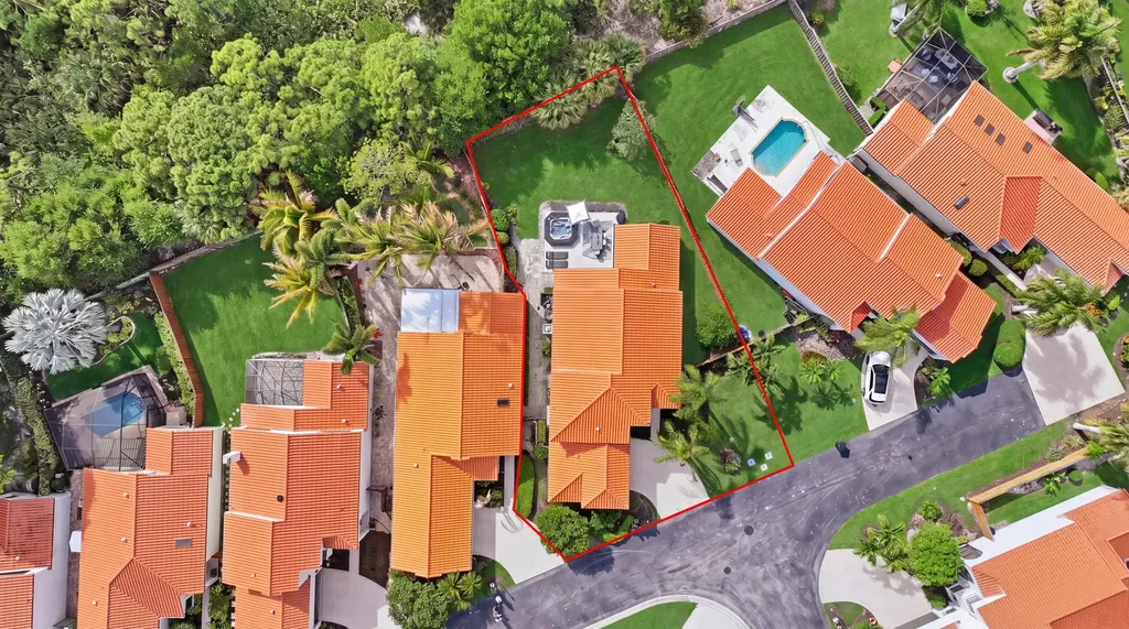 2596 La Cristal Circle Palm Beach Gardens FL 33410