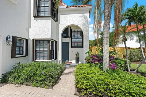 2596 La Cristal Circle Palm Beach Gardens FL 33410
