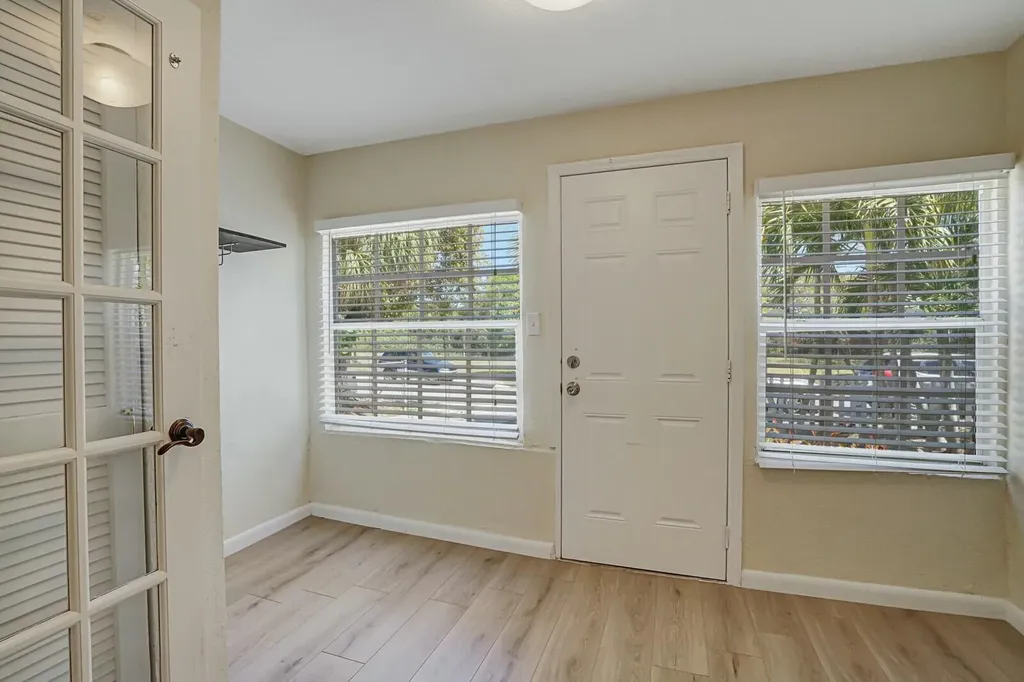326 SE 1st Avenue Delray Beach FL 33444