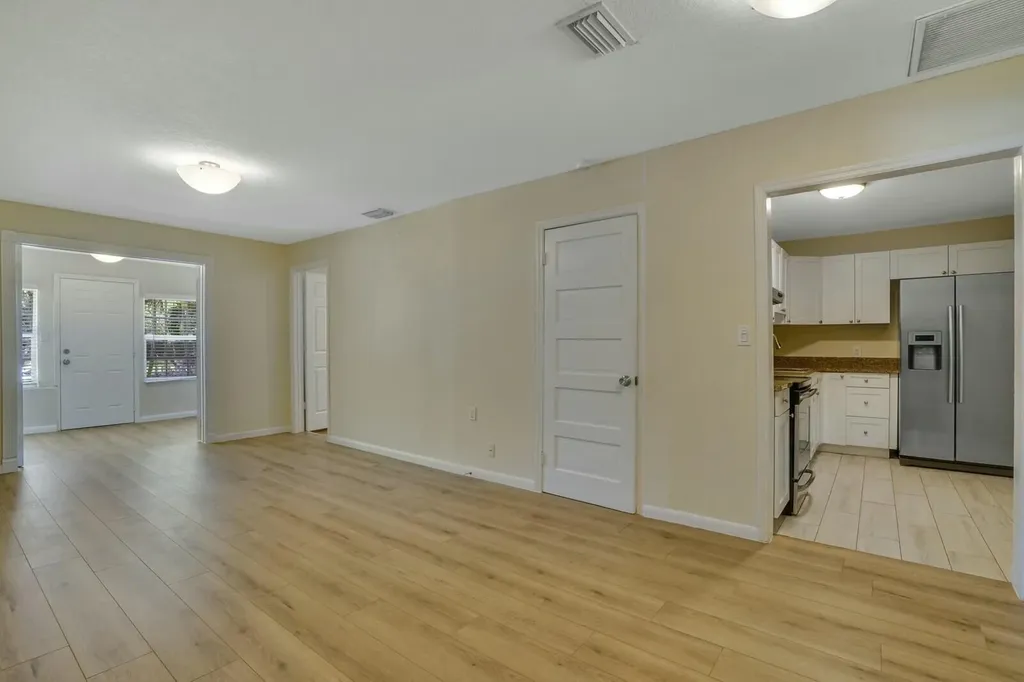 326 SE 1st Avenue Delray Beach FL 33444