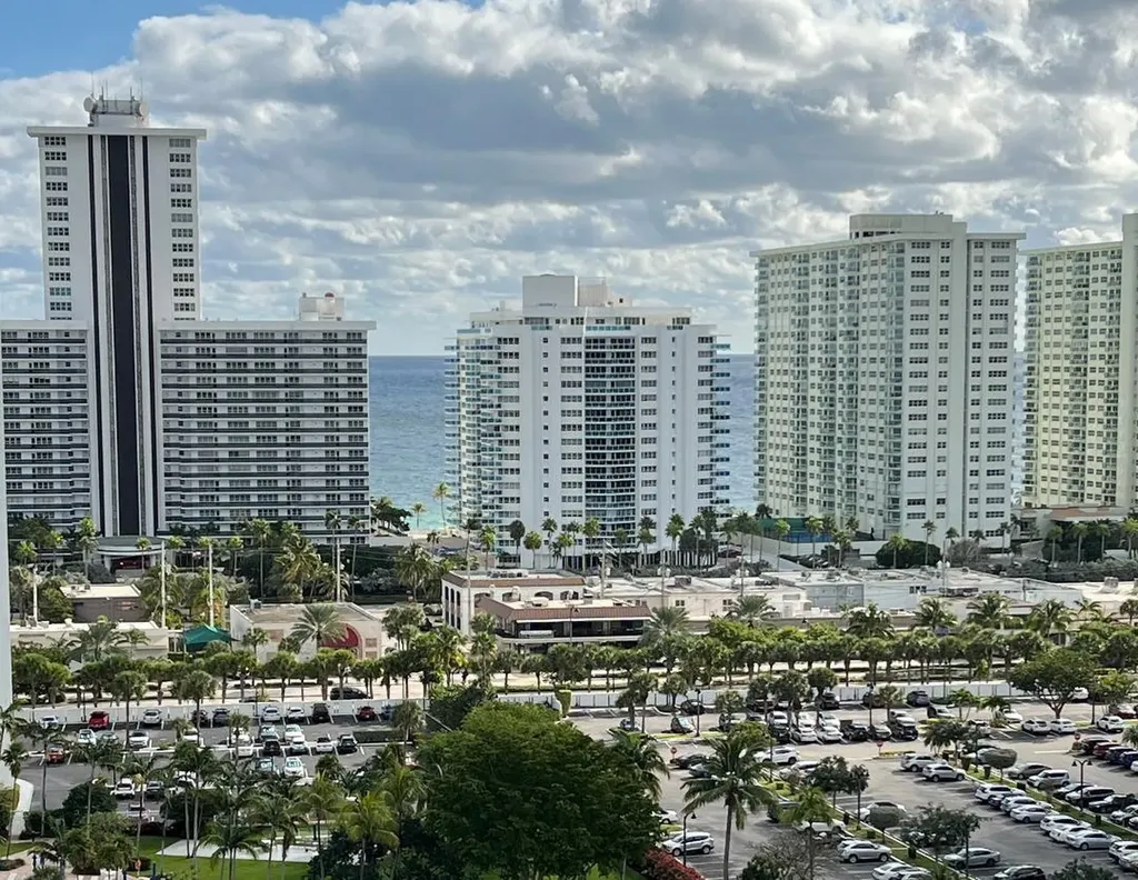 3200 NE 36th Street NE Fort Lauderdale FL 33308