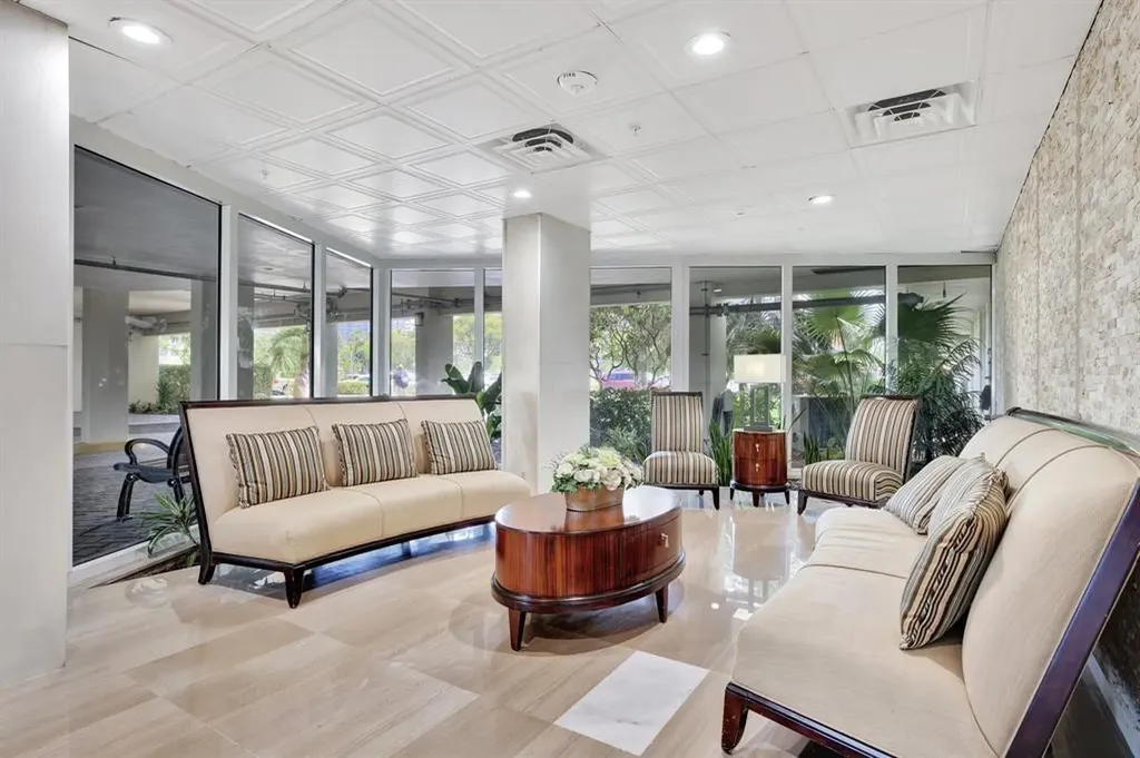 3200 NE 36th Street NE Fort Lauderdale FL 33308