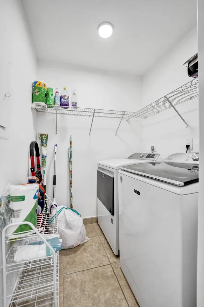 9707 N New River Canal Road Plantation FL 33324
