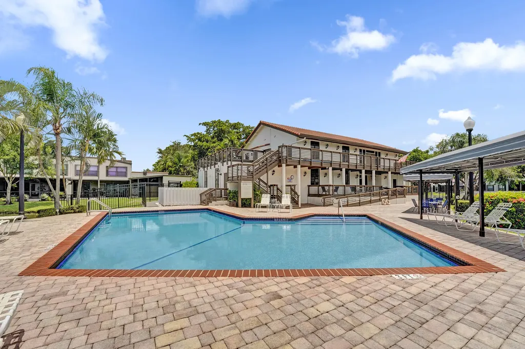 9707 N New River Canal Road Plantation FL 33324