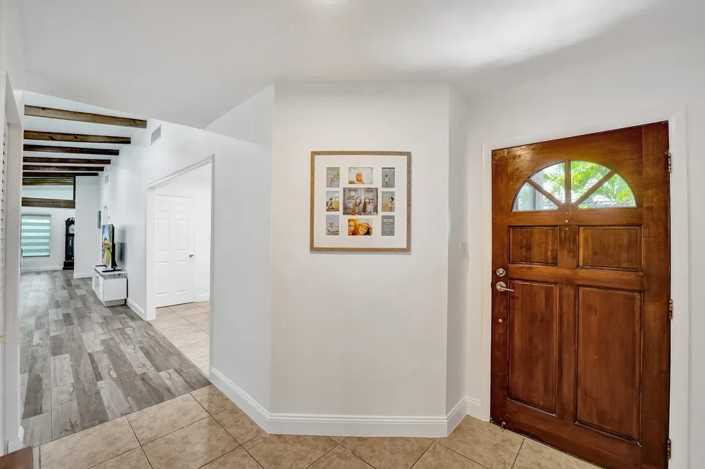 9707 N New River Canal Road Plantation FL 33324