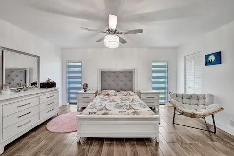 9707 N New River Canal Road Plantation FL 33324
