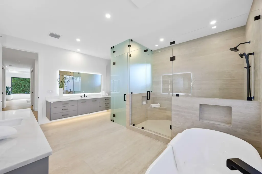 451 NW 7th Avenue Boca Raton FL 33486