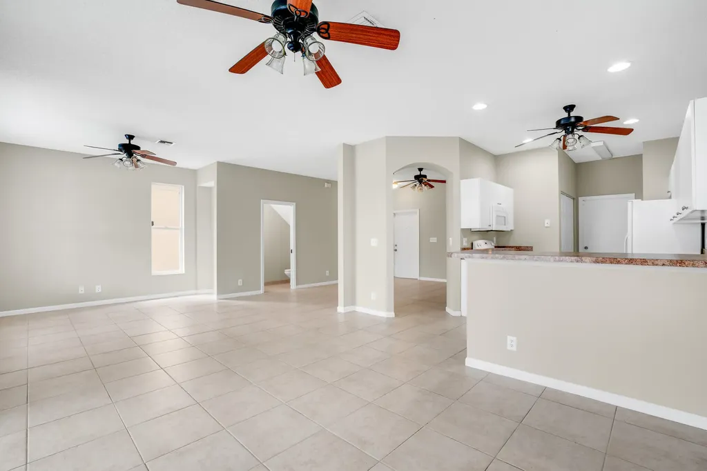 7787 Springfield Lake Drive Lake Worth FL 33467