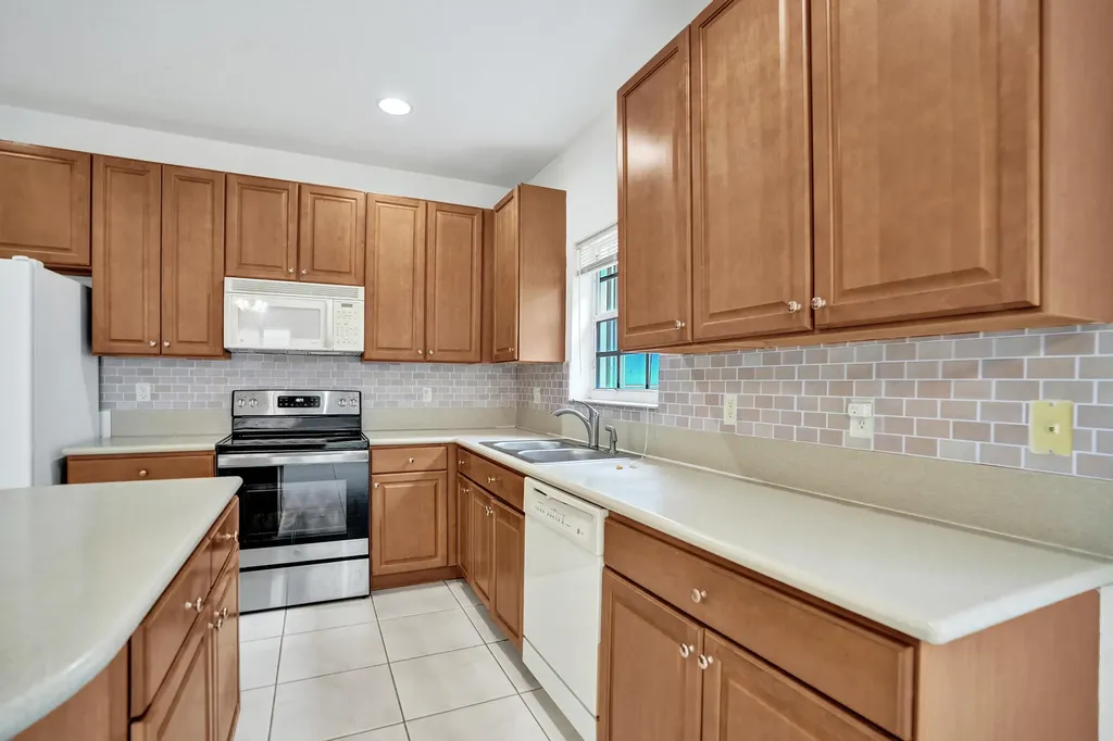 12630 NW 6th Street Coral Springs FL 33071