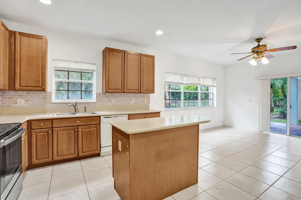 12630 NW 6th Street Coral Springs FL 33071