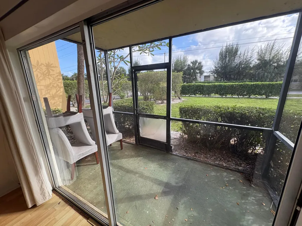 460 NW 20th Street Boca Raton FL 33431