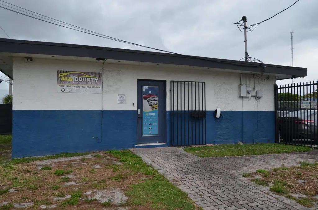 2401 NW 19th Street Fort Lauderdale FL 33311