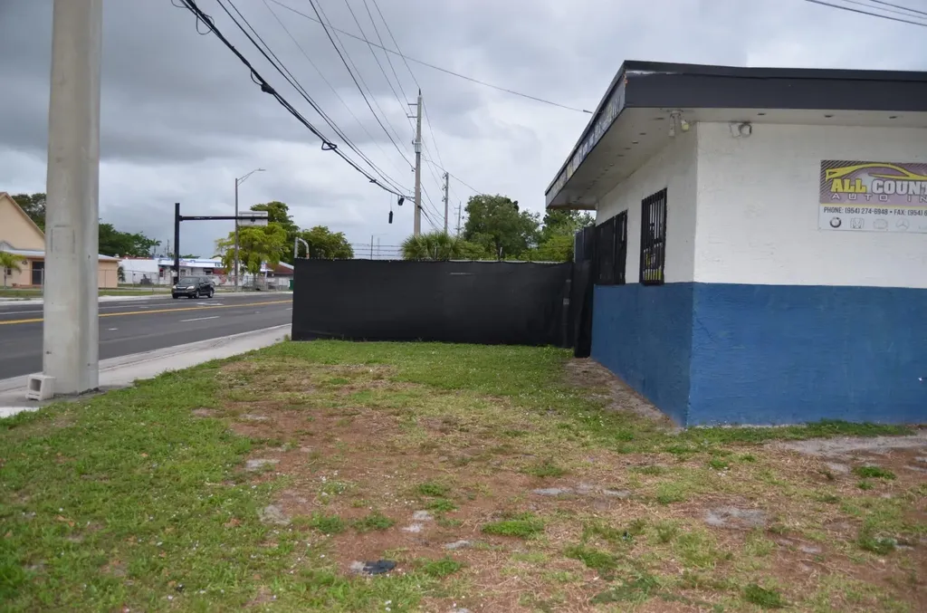 2401 NW 19th Street Fort Lauderdale FL 33311