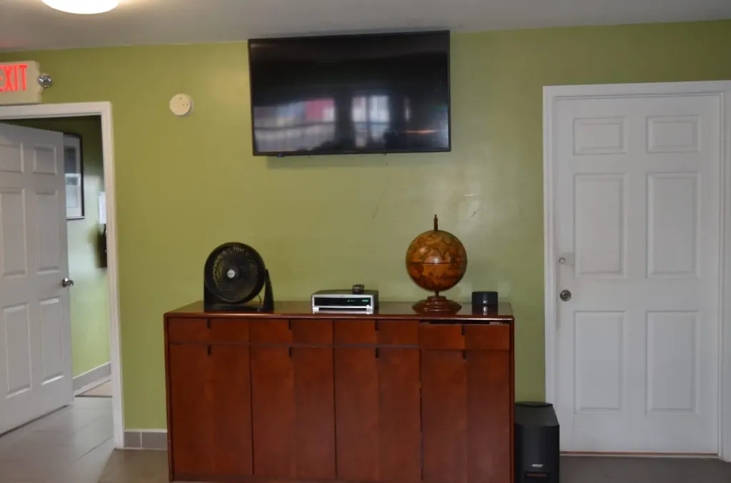 2401 NW 19th Street Fort Lauderdale FL 33311