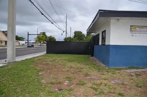 2401 NW 19th Street Fort Lauderdale FL 33311