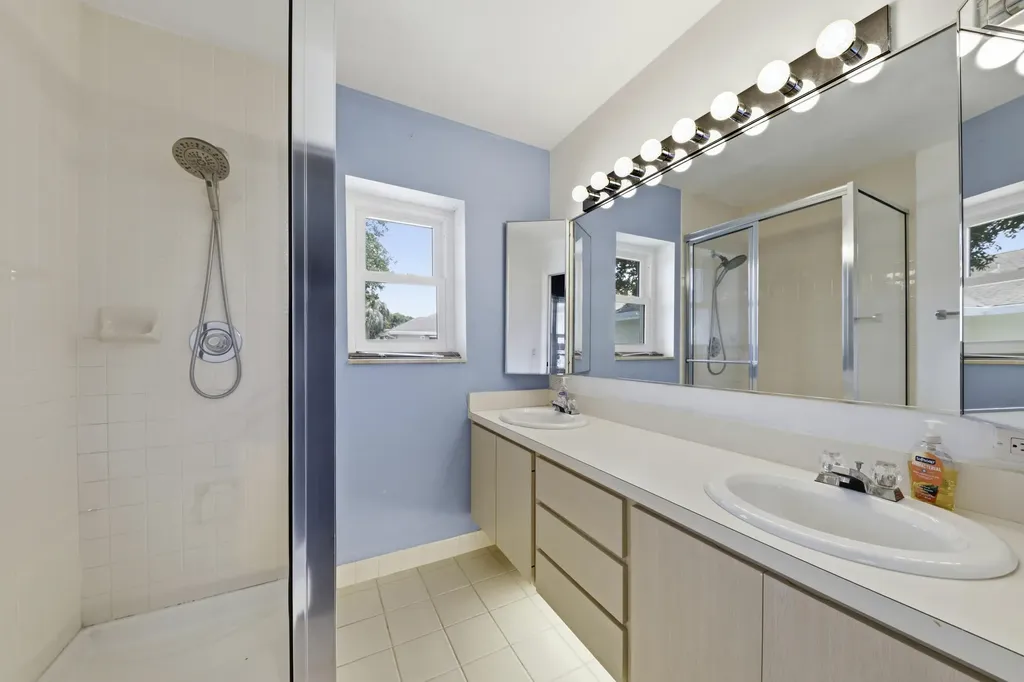 4802 Roxbury Court Boynton Beach FL 33436