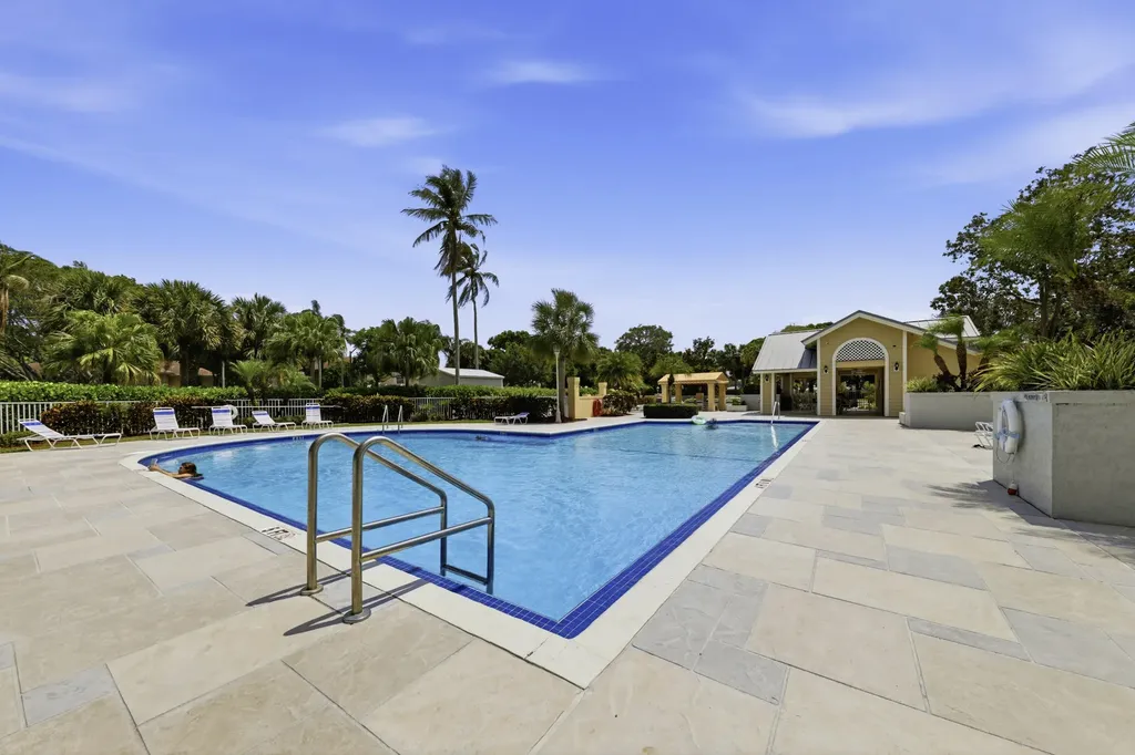 4802 Roxbury Court Boynton Beach FL 33436