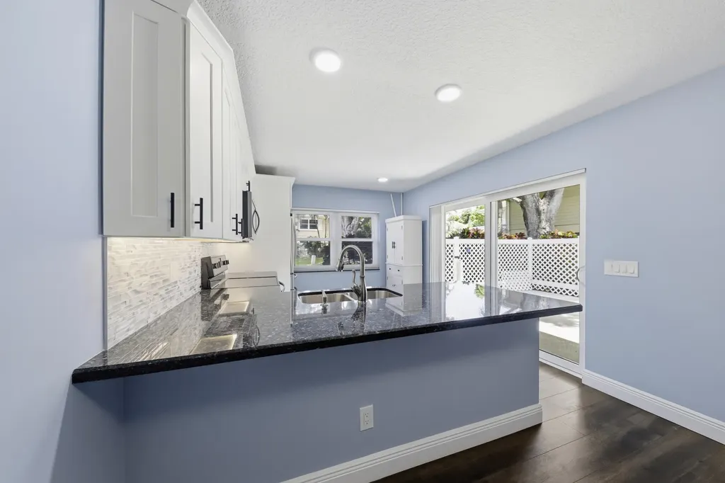 4802 Roxbury Court Boynton Beach FL 33436