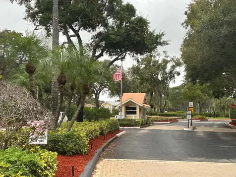 4802 Roxbury Court Boynton Beach FL 33436