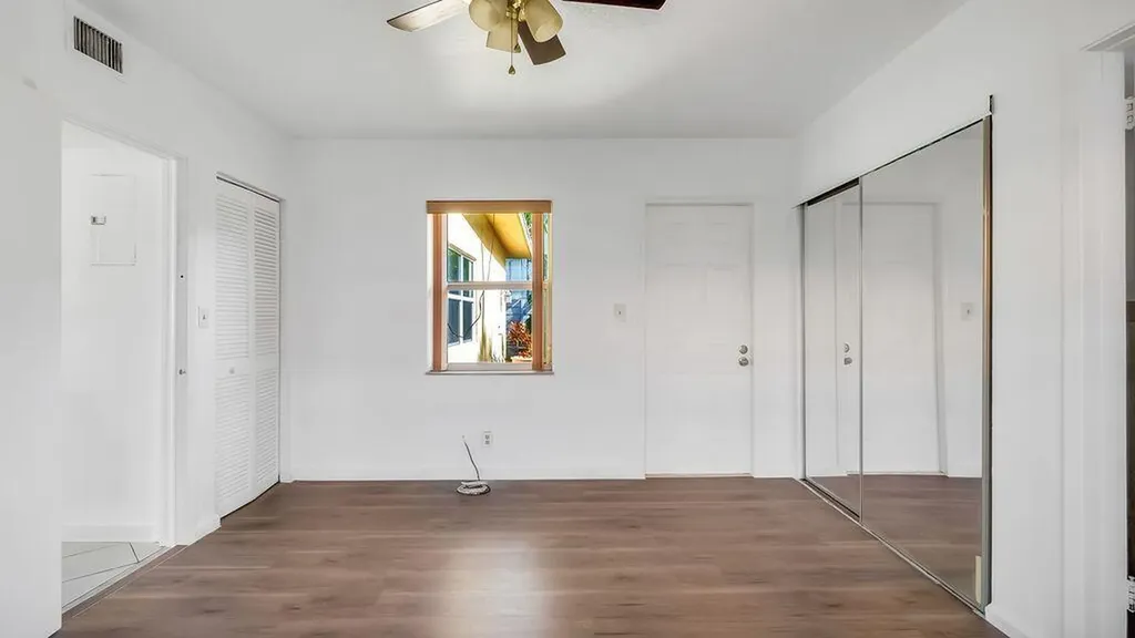 2207 NE 33rd Avenue Fort Lauderdale FL 33305