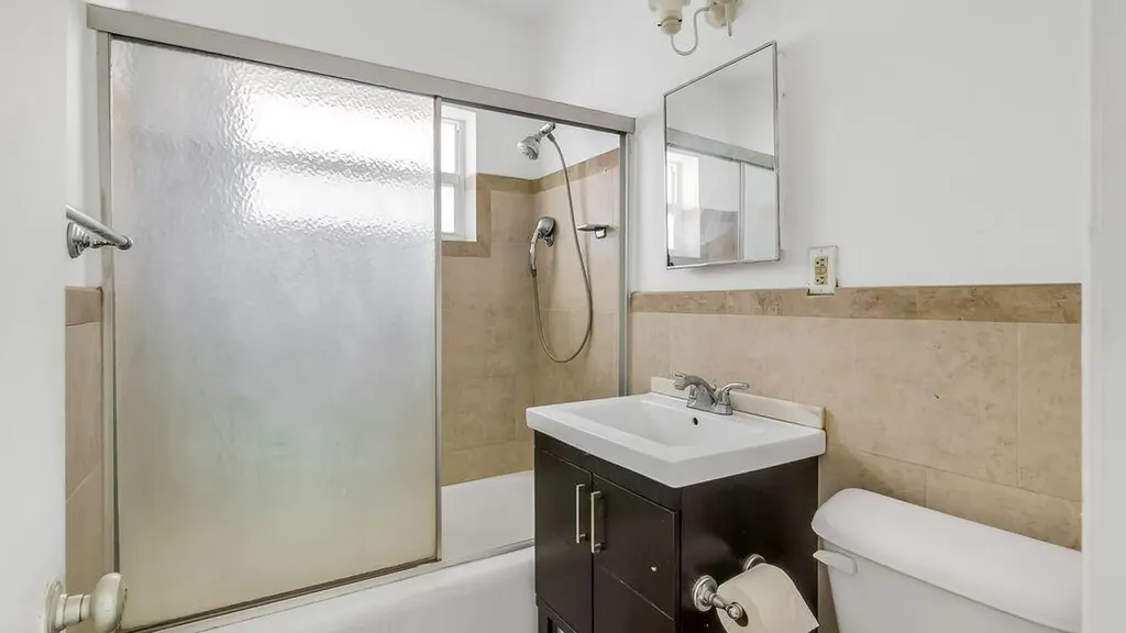 2207 NE 33rd Avenue Fort Lauderdale FL 33305