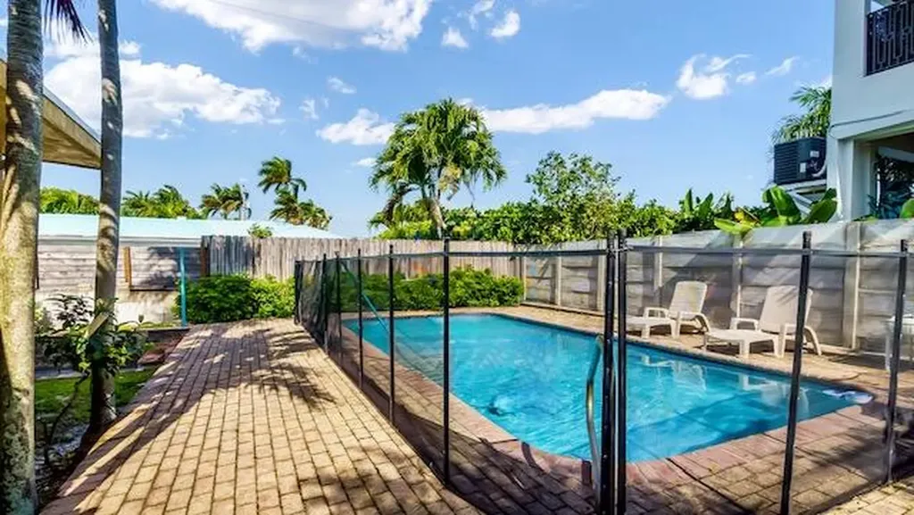 2207 NE 33rd Avenue Fort Lauderdale FL 33305